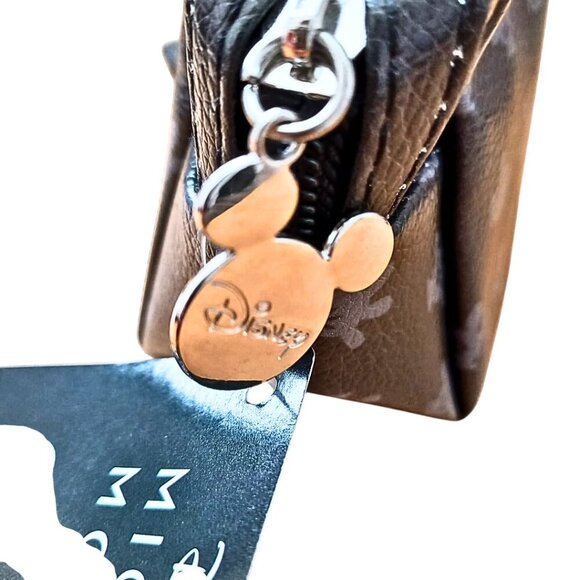 Mickey Mouse Black Cosmetic Bag - Toiletry Pouch – Travel Friendly - Picture 4 of 6